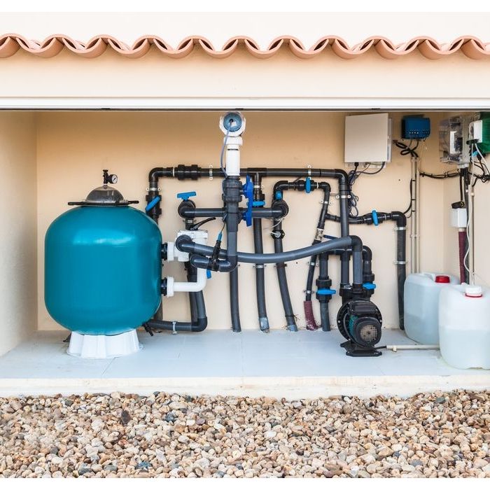 Électrolyseur au sel pour piscine : pourquoi c'est la meilleure solution en 2026