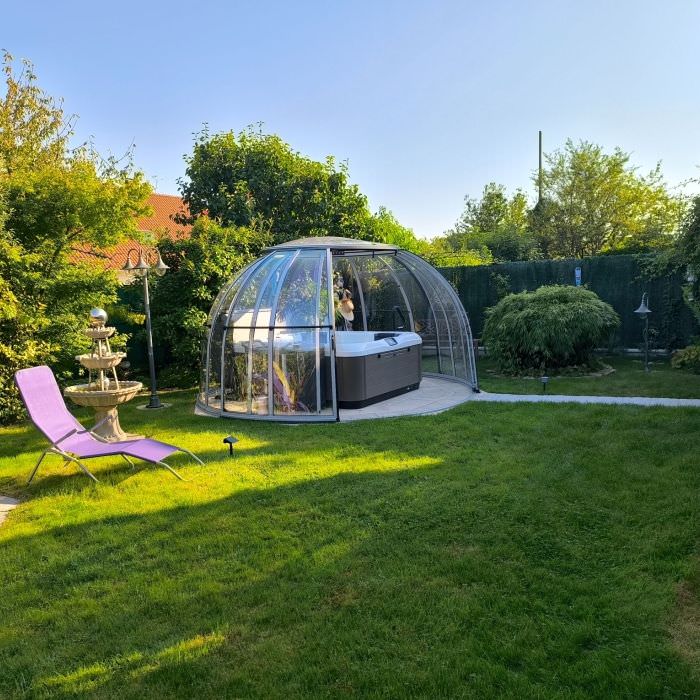 Spa Villeroy et Boch R6L avec abri bulle (57)